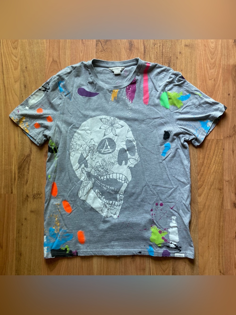 Eleven Paris Mens XL Gray Tshirt Paris Punk Skull Paint Canvas Life Is A Joke